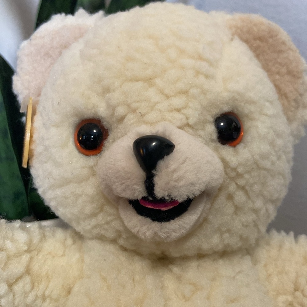 Vintage 1986 Snuggle Bear Hand Puppet: Adorable Cream Teddy Bear Plush - Picture 9 of 14